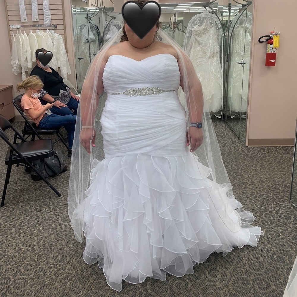 David’s Bridal Plus Size Mermaid Wedding Dress